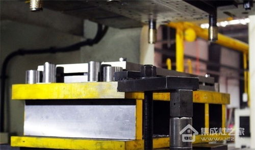 足不出戶,帶你云探秘藍(lán)炬星集成灶工廠內(nèi)部